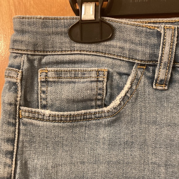 5 pocket Chaps Jean Shorts - Picture 2 of 8